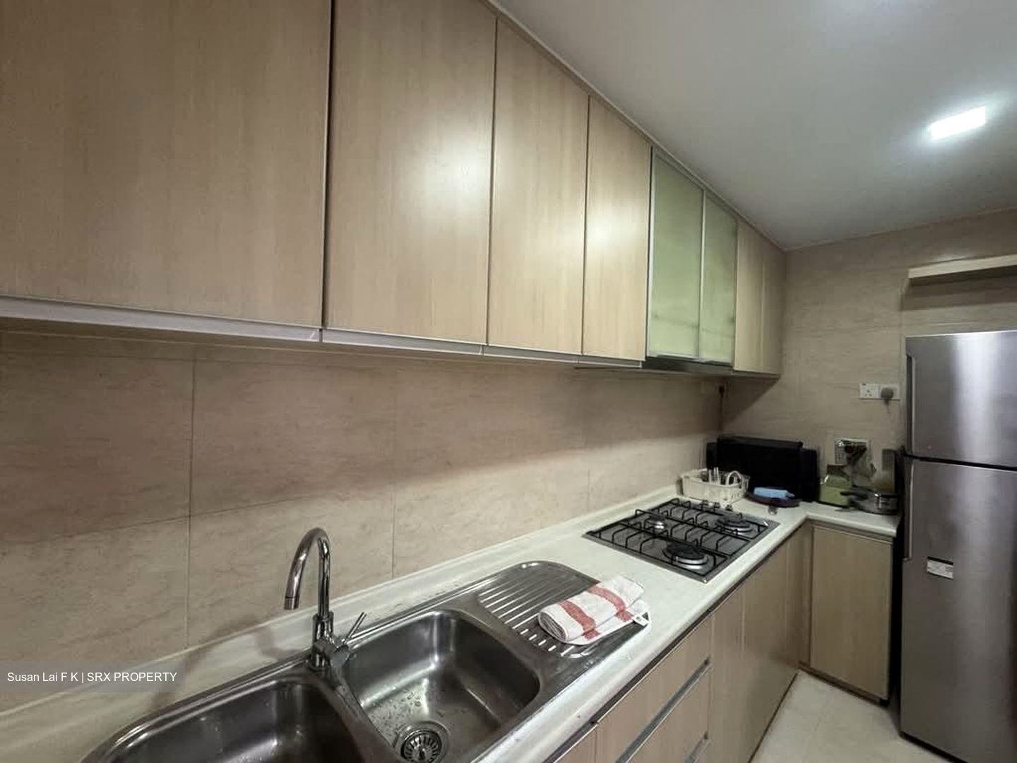 The Lakeshore (D22), Condominium #586722011